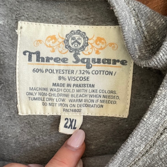 Three Square Gray University of Maryland "Tailgates and Touchdowns" Pullover 2XL - Picture 4 of 5